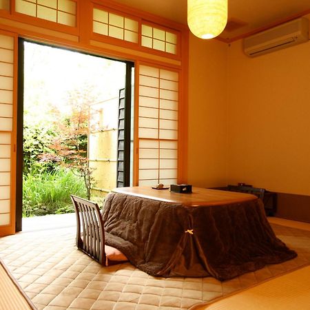 Ryokan Kutsuroginoya Yuu Takayama  Ngoại thất bức ảnh