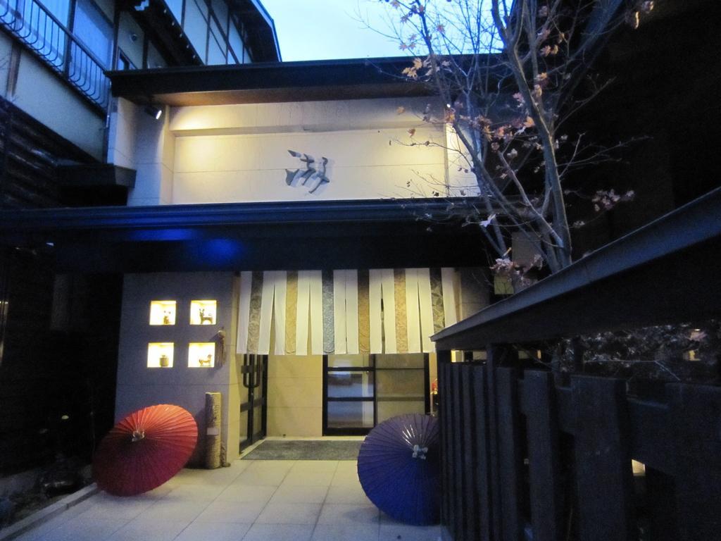 Ryokan Kutsuroginoya Yuu Takayama  Ngoại thất bức ảnh