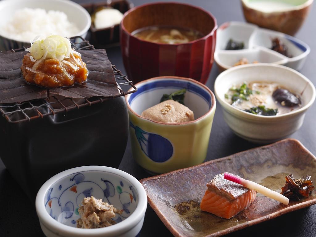 Ryokan Kutsuroginoya Yuu Takayama  Ngoại thất bức ảnh