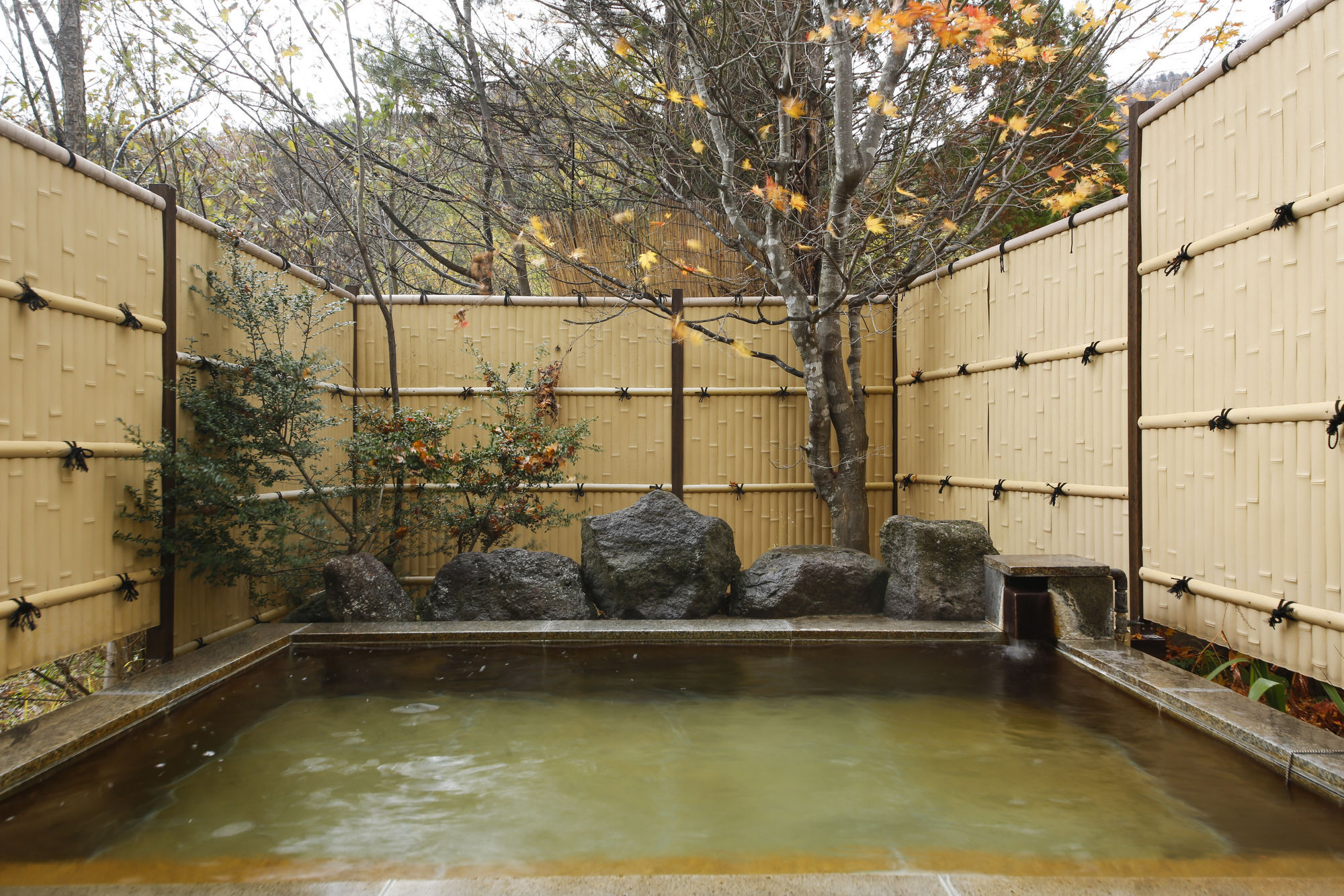 Ryokan Kutsuroginoya Yuu Takayama  Ngoại thất bức ảnh